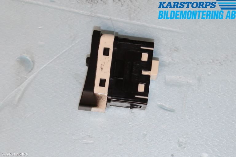 Kia RIO 12-16 Strömställare Övrigt