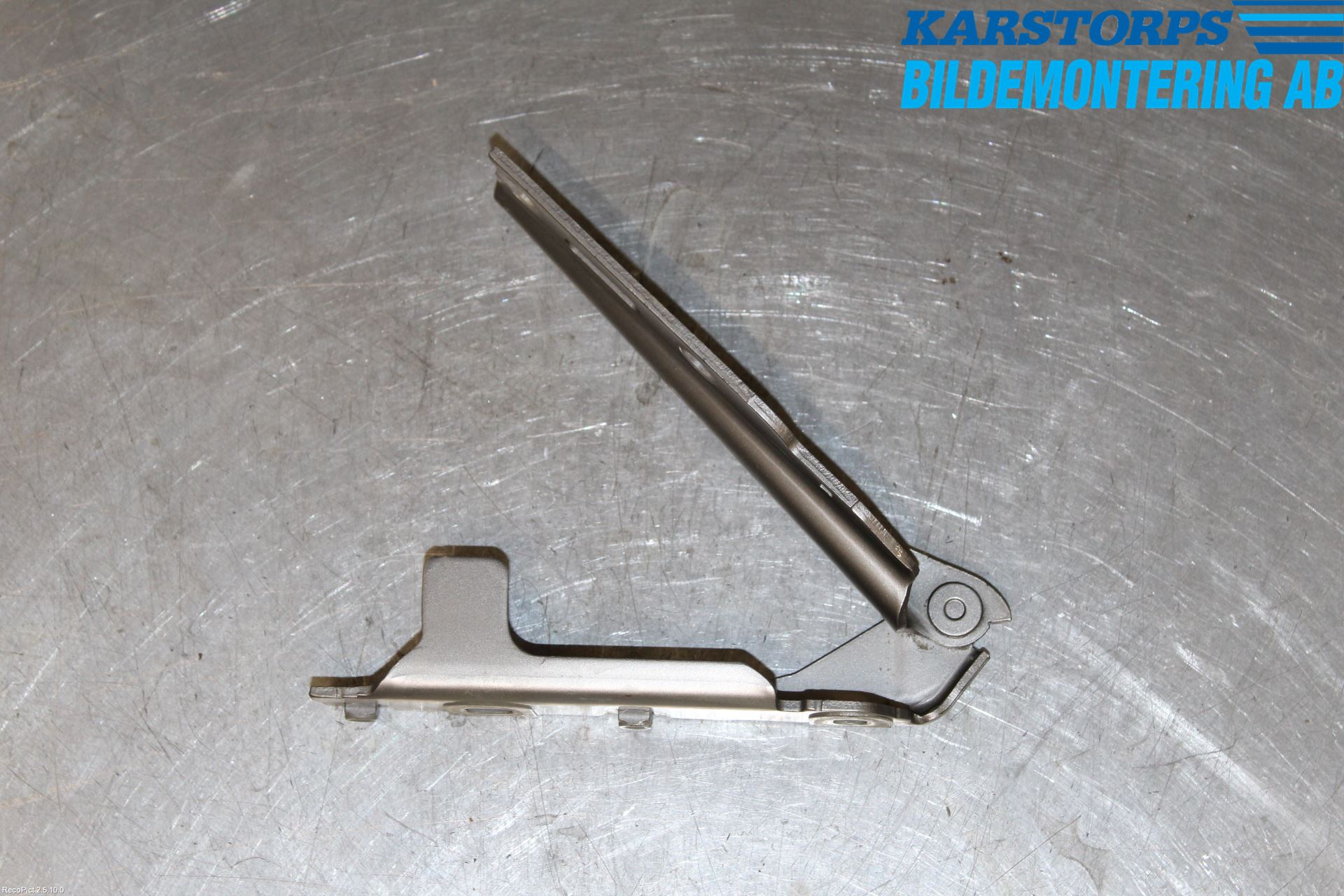 Saab 9-3 VER 2 Huvgångjärn