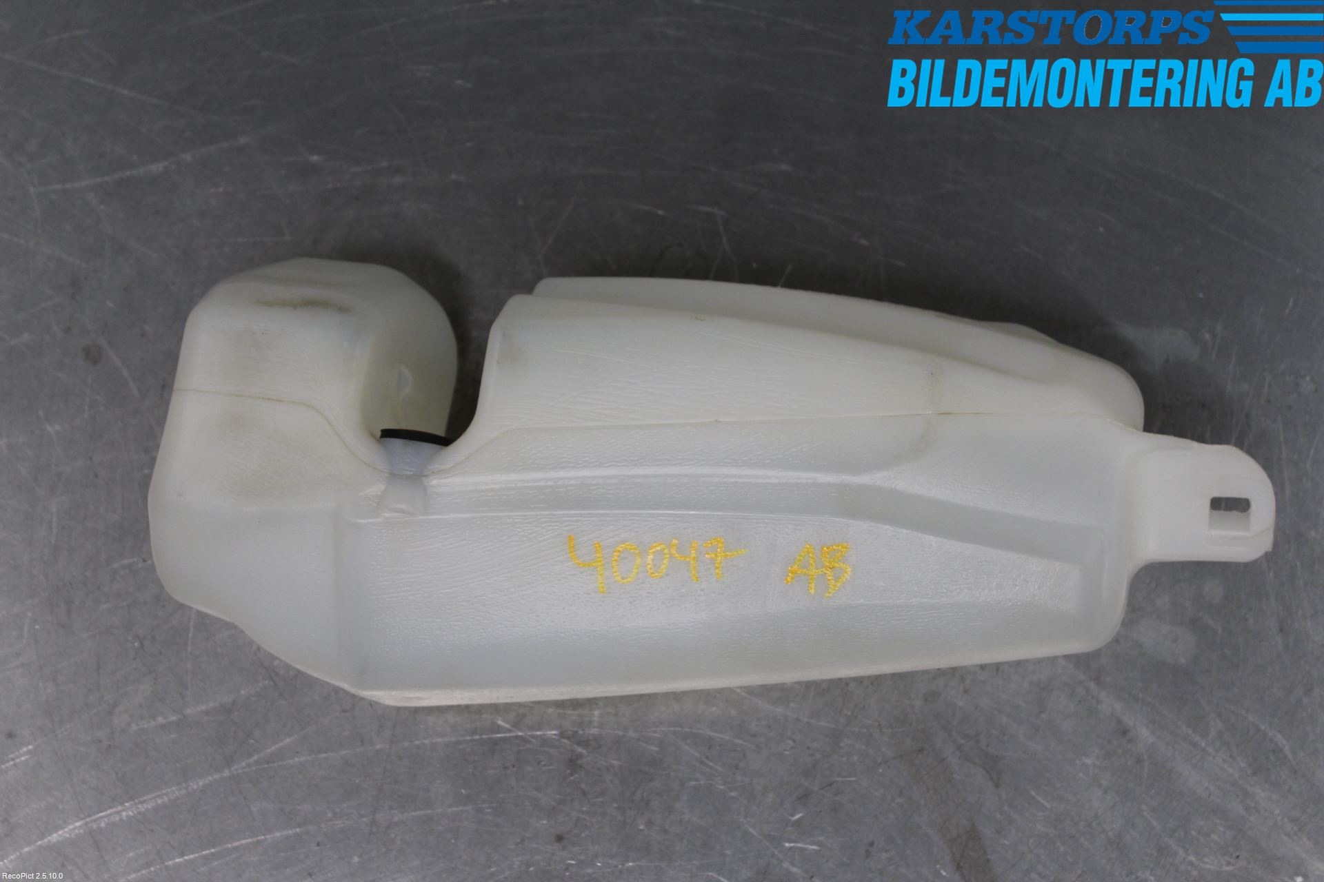 Dacia LOGAN MCV/STEPWAY Spolartank Vindruta