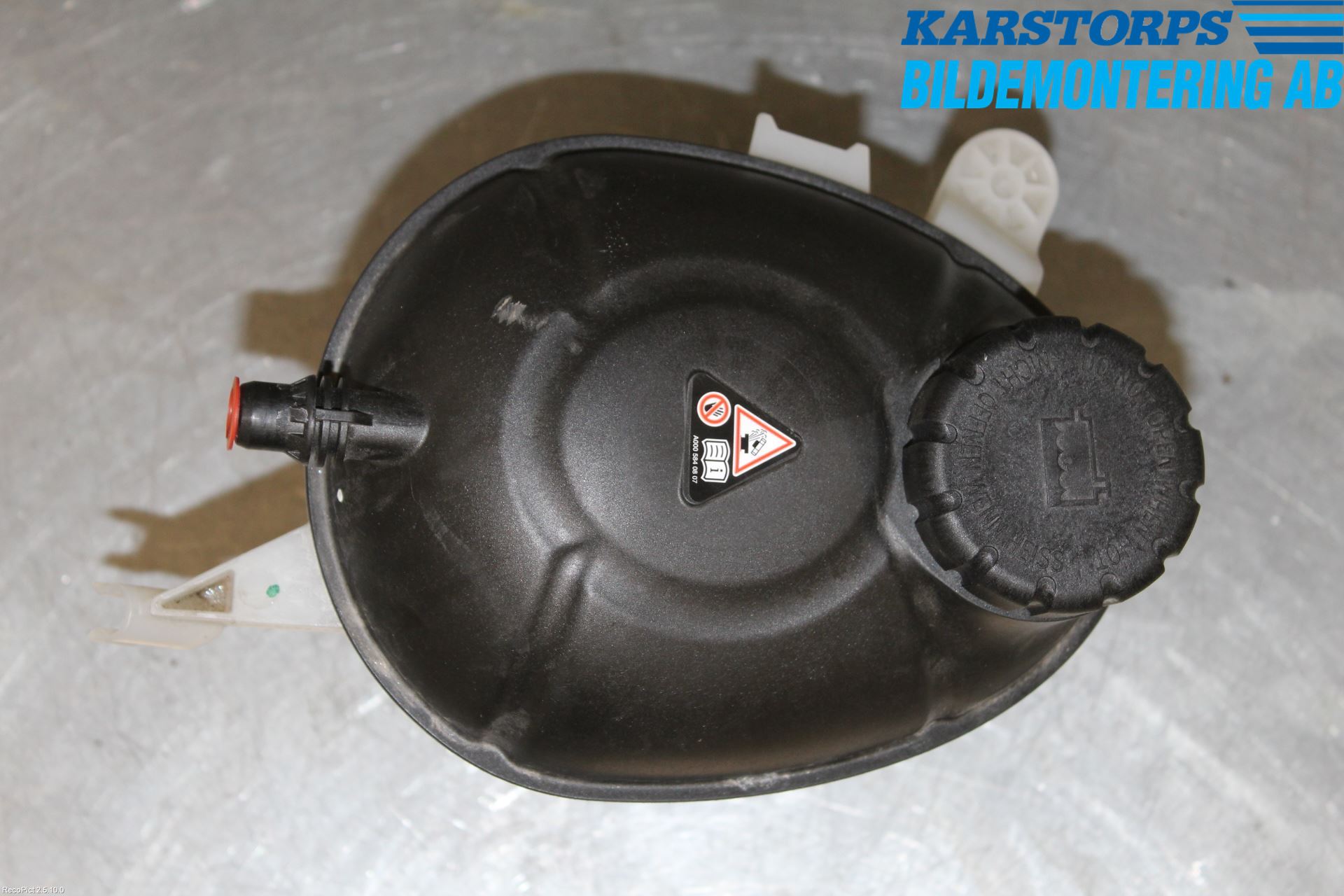 Mercedes-Benz MB C-KLASS (W205) 14-21 Expansionstank