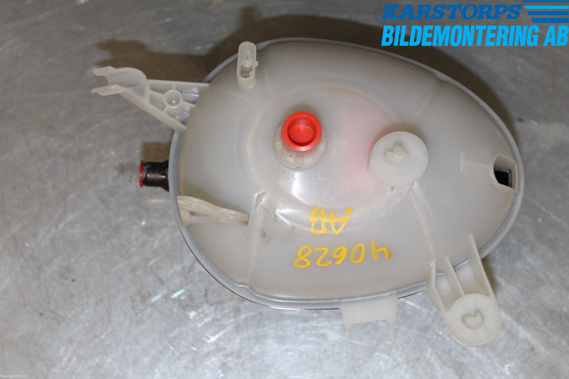 Mercedes-Benz MB C-KLASS (W205) 14-21 Expansionstank