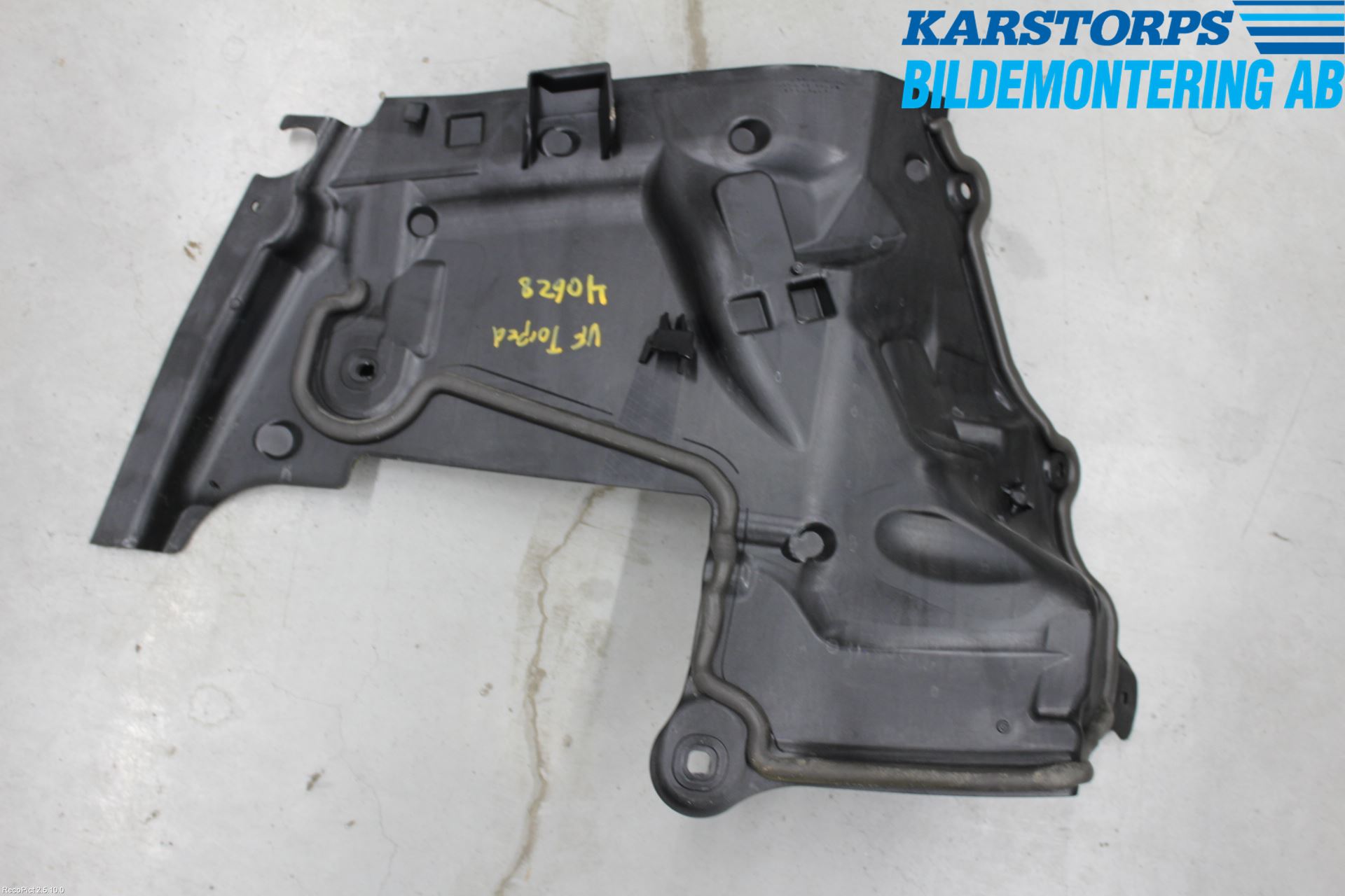 Mercedes-Benz MB C-KLASS (W205) 14-21 Torpedplåt-Torpedplast