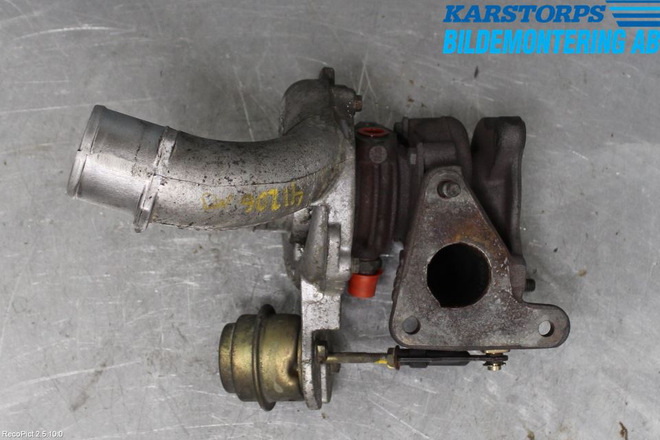 Renault TRAFIC   02-14 Turboaggregat