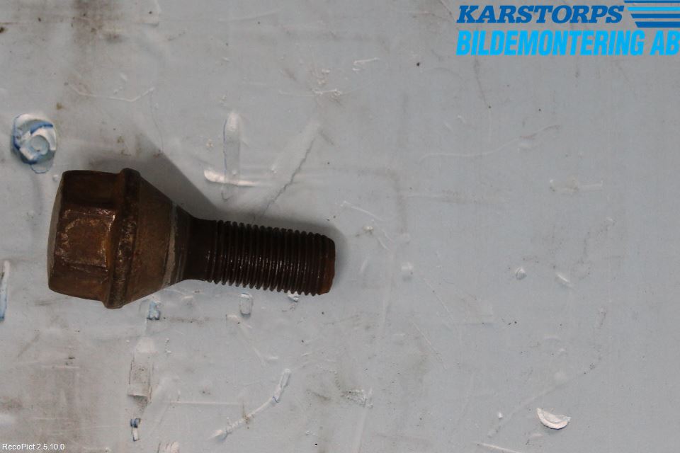 Renault TRAFIC   02-14 Hjulmutter-Bult-Sats