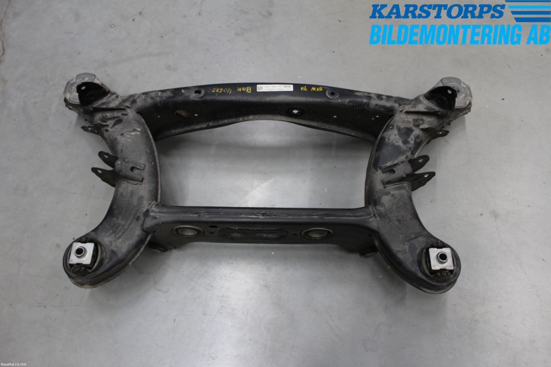 Mercedes-Benz MB C-KLASS (W205) 14-21 Bakaxelbalk