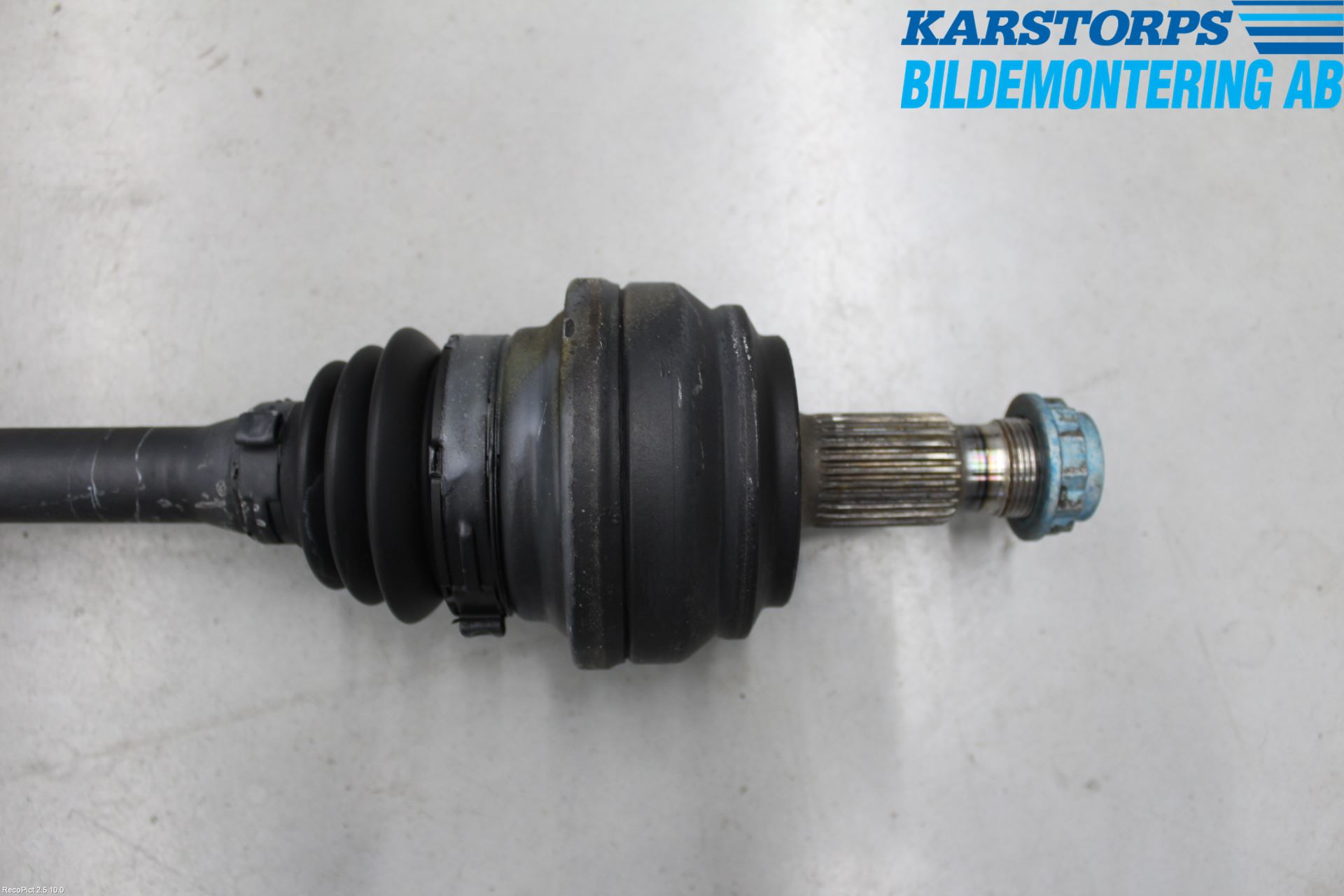 Mercedes-Benz MB C-KLASS (W205) 14-21 Drivaxel Bak Höger
