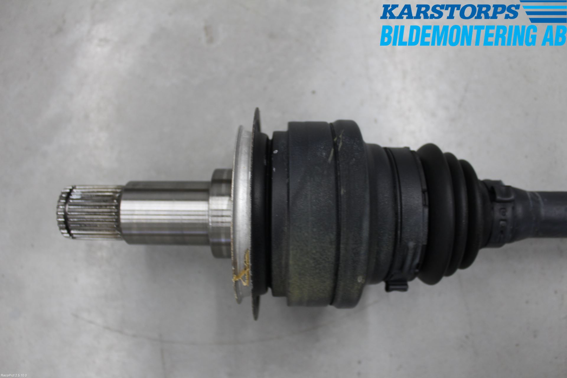 Mercedes-Benz MB C-KLASS (W205) 14-21 Drivaxel Bak Höger