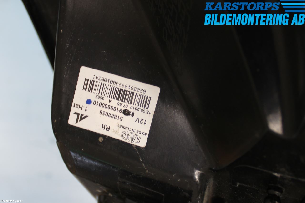 Fiat PUNTO 00-18 Bakljus Höger