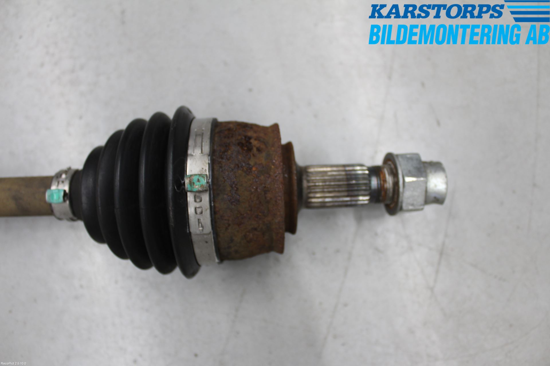 Fiat PUNTO 00-18 Drivaxel Fram Höger