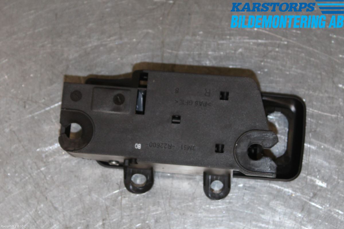 Ford FOCUS     04-07 Dörrhandtag Inre Hö