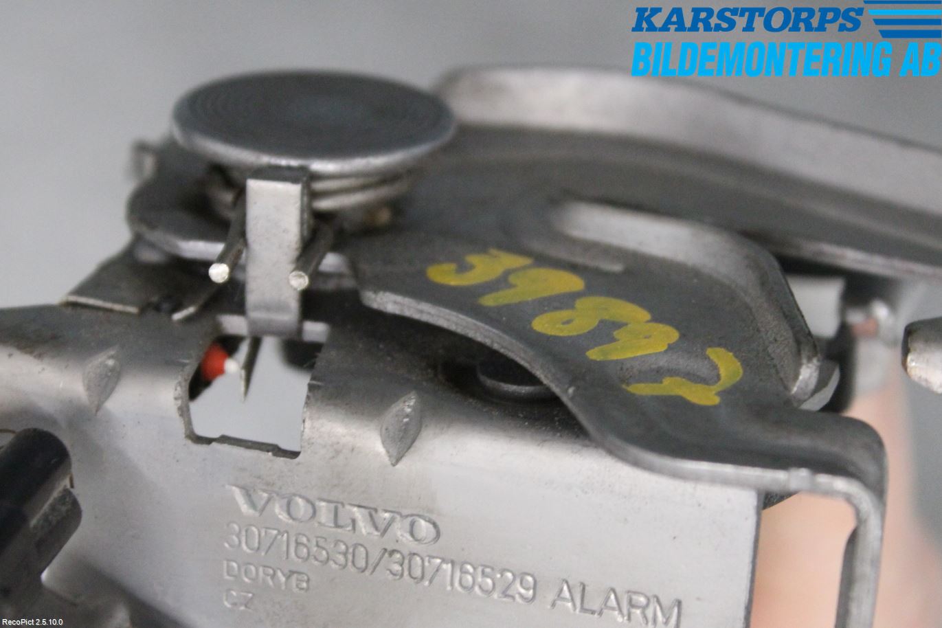 Volvo C30 10-13 Huvlås