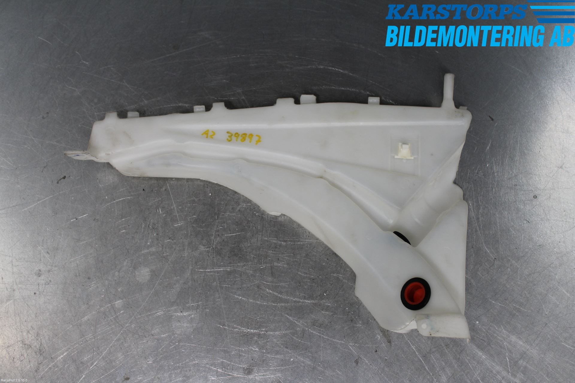 Volvo C30 10-13 Spolartank Vindruta-Strål