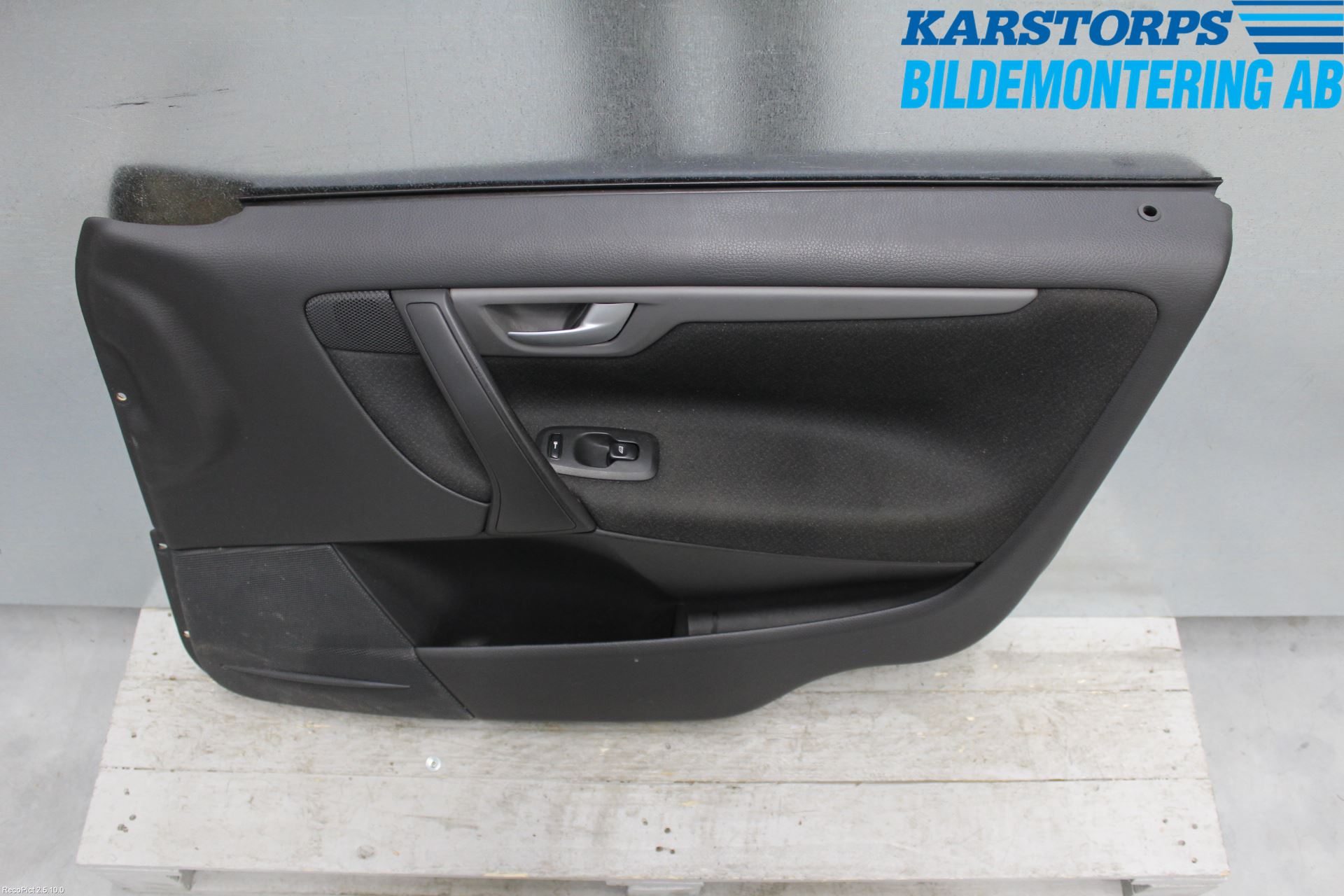 Volvo V70 05-08 Dörrklädsel Hö