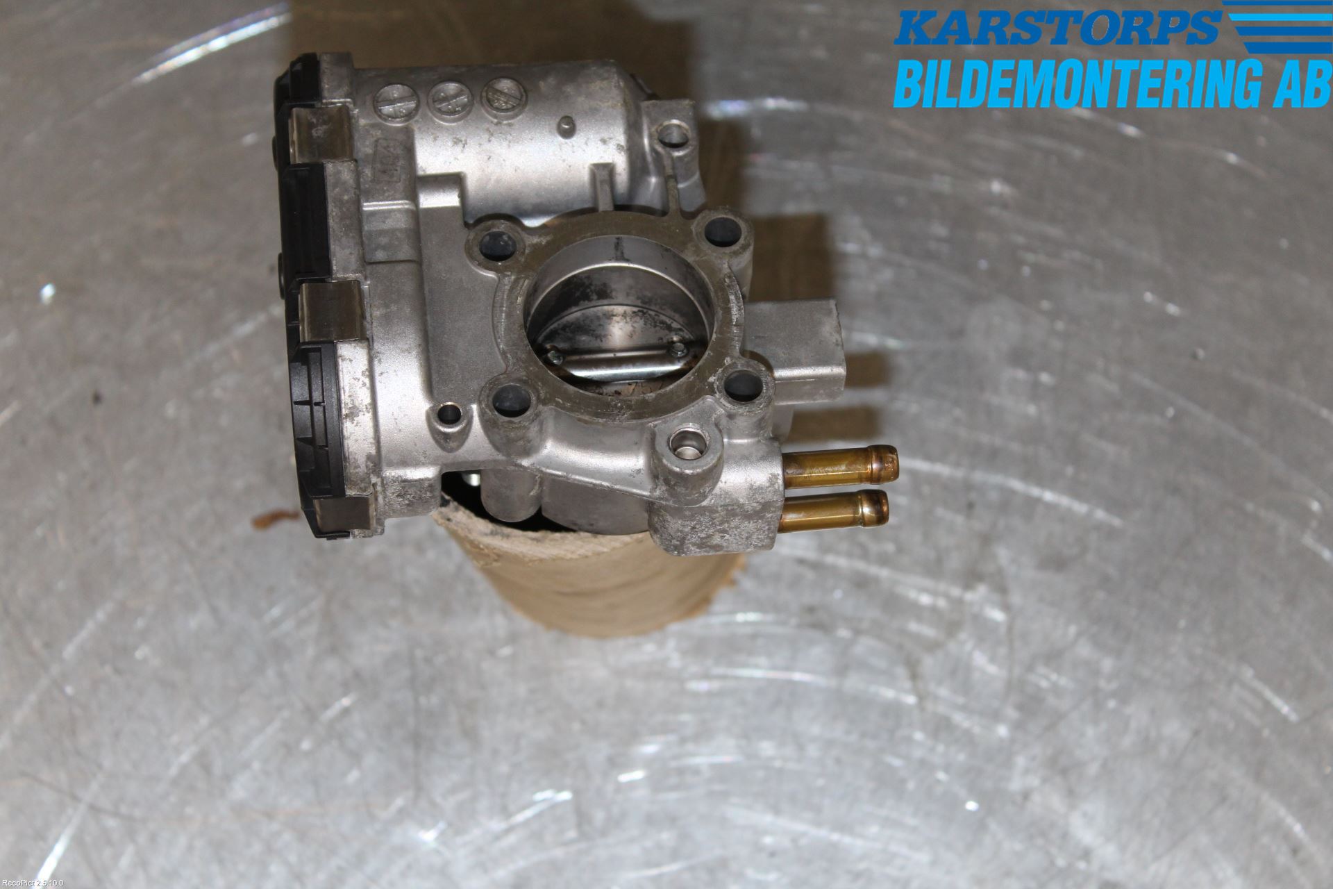 Opel CORSA C    00-06 Injspjällhus