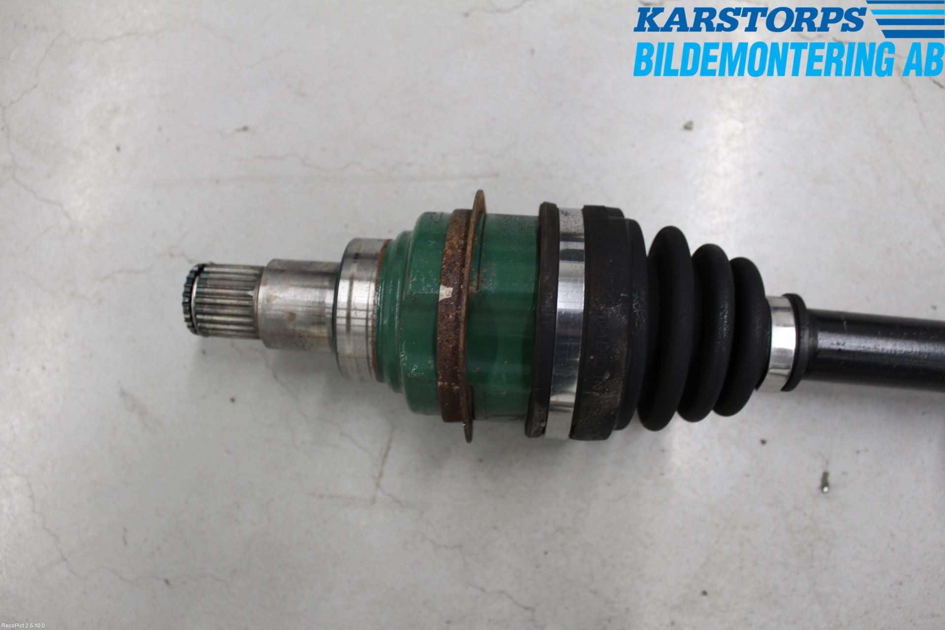 Subaru JUSTY      N Drivaxel Fram Höger