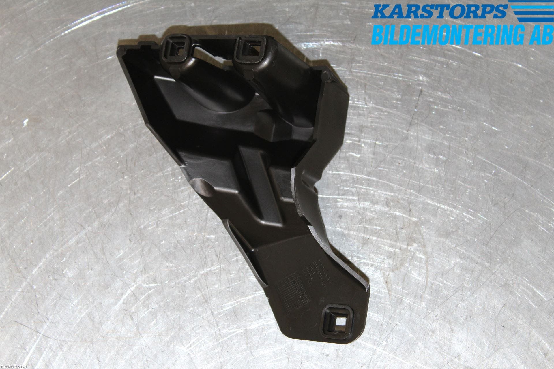 Volvo V70 05-08 Stötfångarfäste Bak Hö