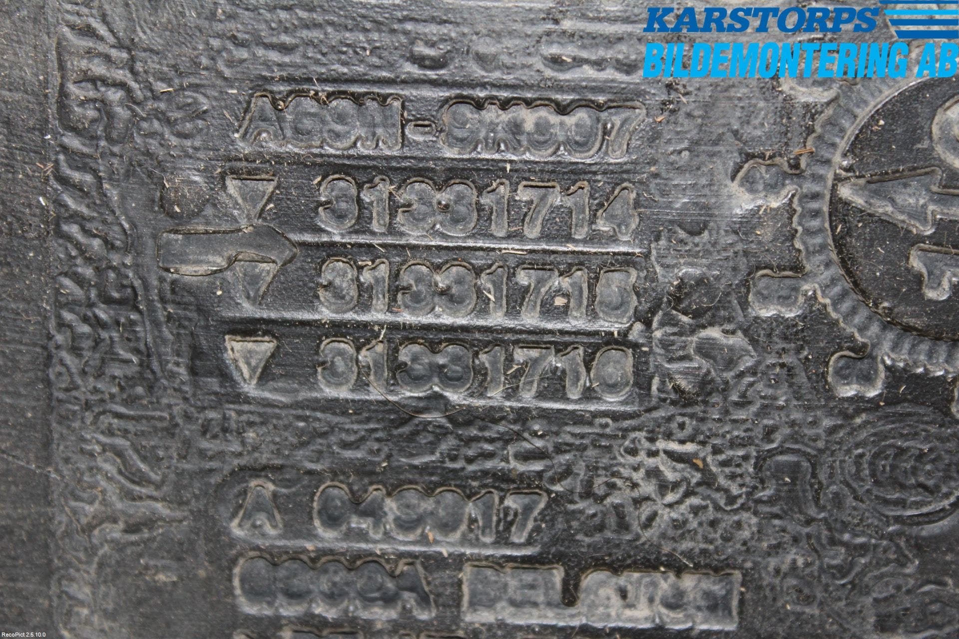 Volvo S60 11-13 Bränsletank Insprutning