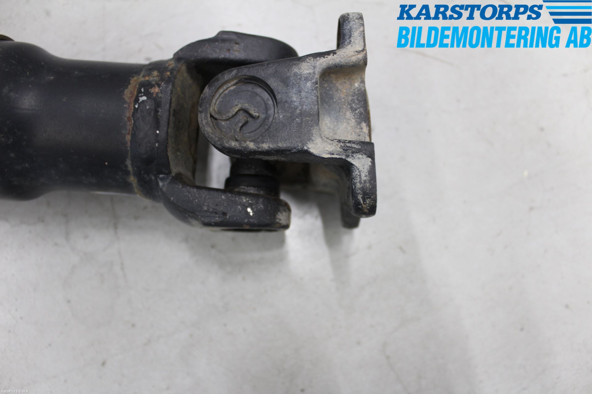 Hyundai SANTA FE  00-06 Mellanaxel Komp