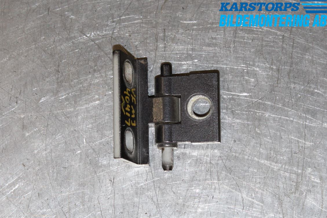 Volvo V70 00-04 Dörrgångjärn