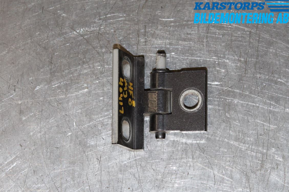 Volvo V70 00-04 Dörrgångjärn