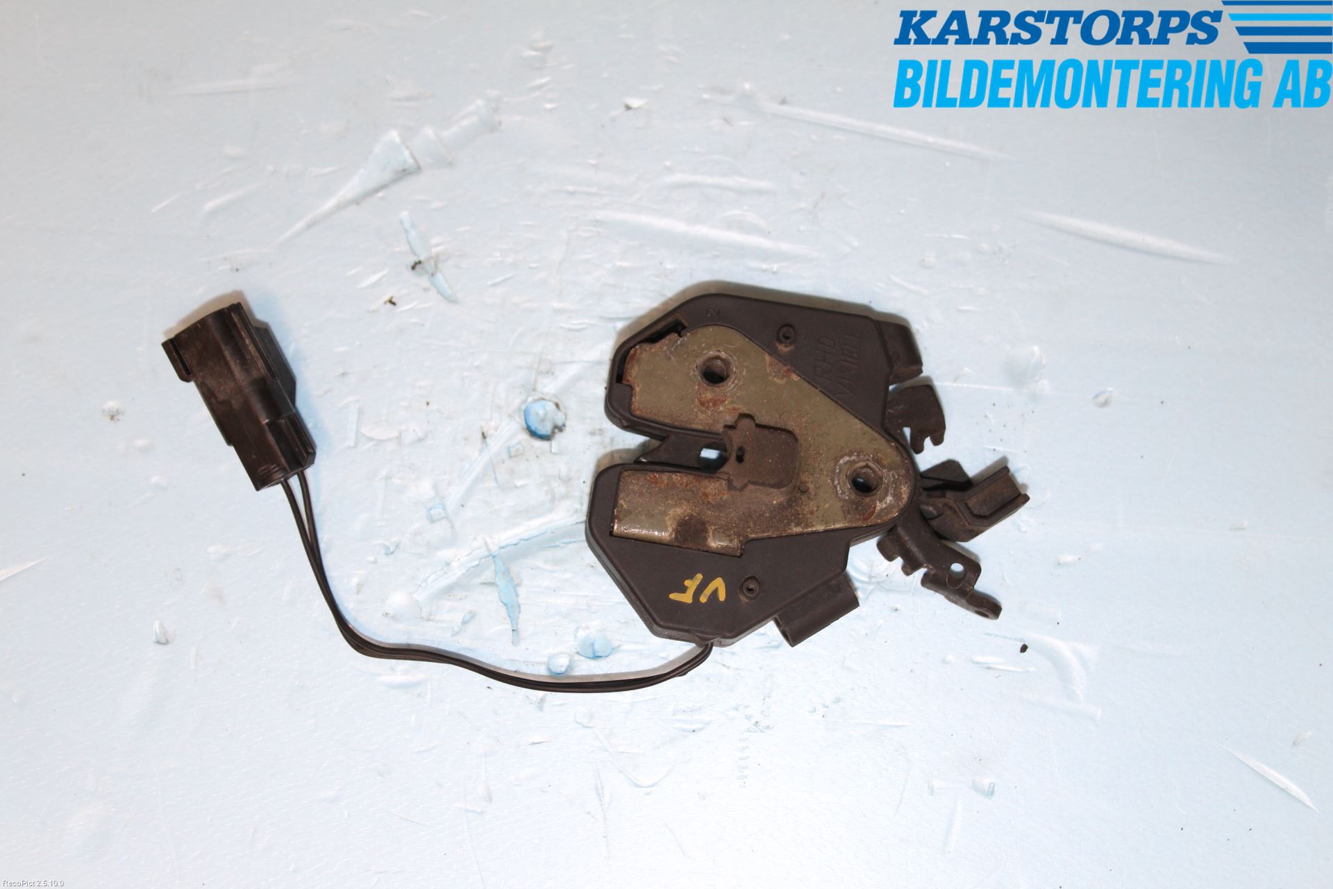 Volvo V70 00-04 Huvlås