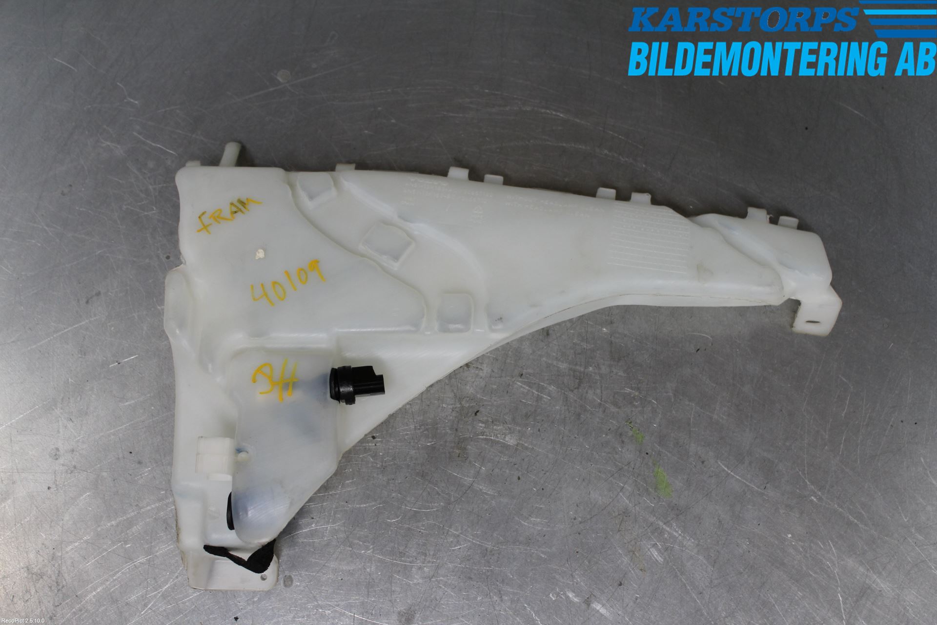 Volvo C30 07-10 Spolartank Vindruta-Strål