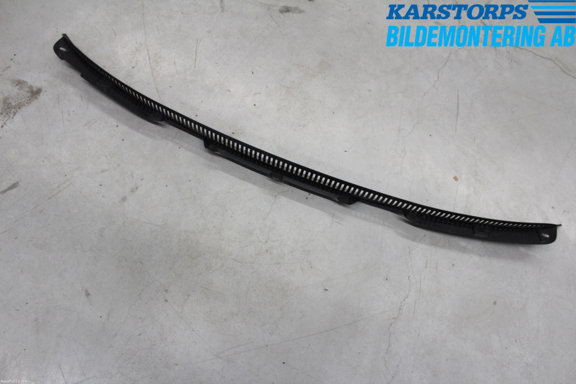 Volvo XC60 09-13 Torpedplåt-Torpedplast