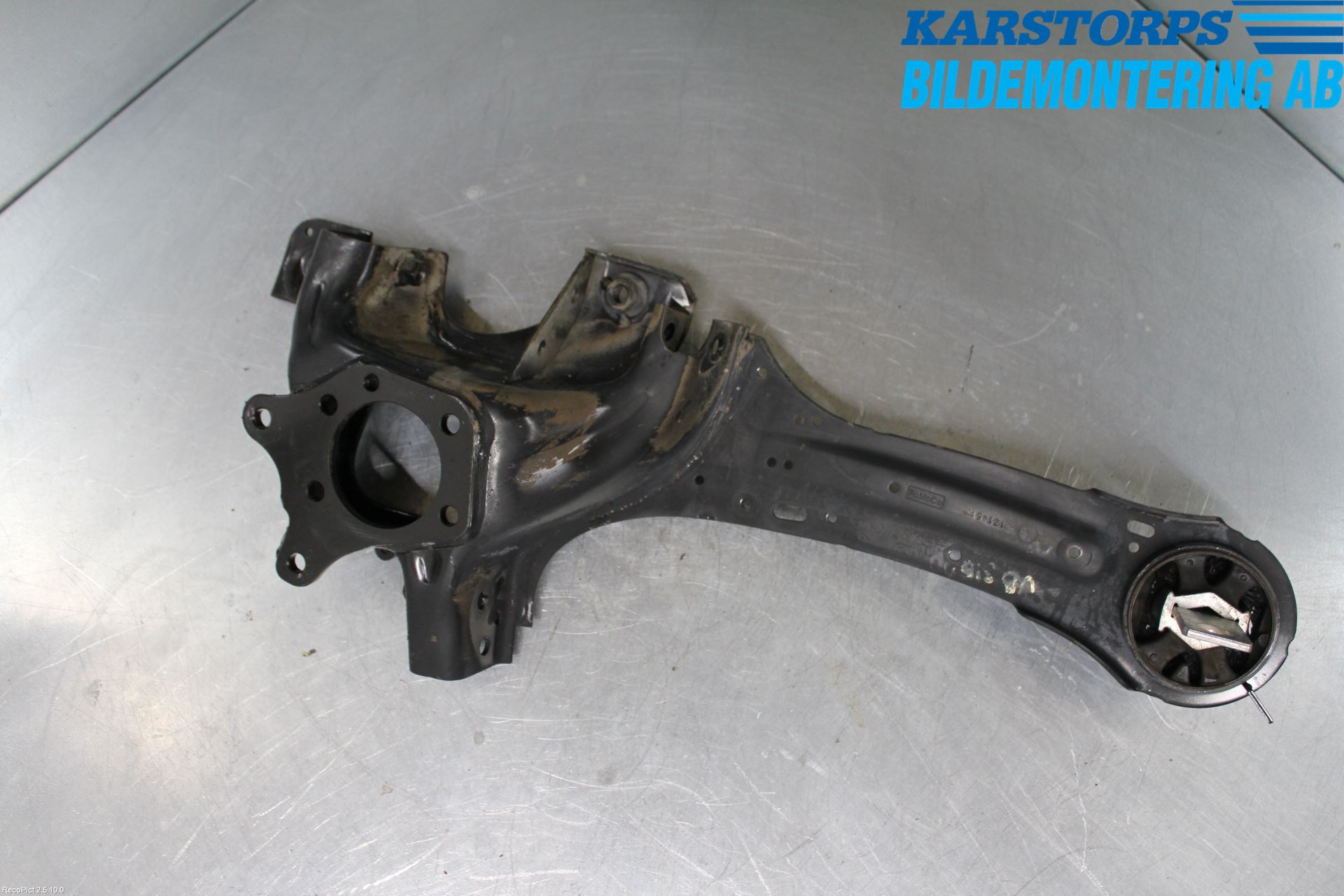 Volvo V60 11-13 Bärarm Bak Vänster