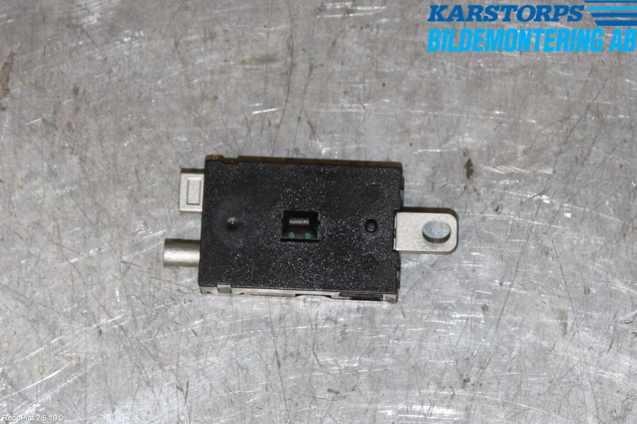 Volvo V60 11-13 Antennförstärkare