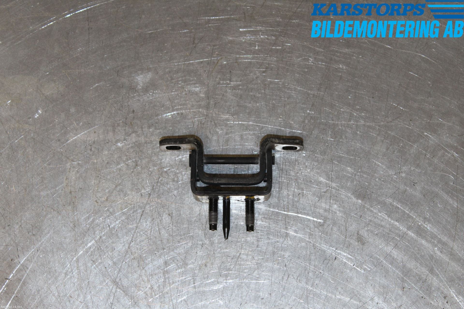 Volvo XC60 09-13 Bakluckegångjärn Hö