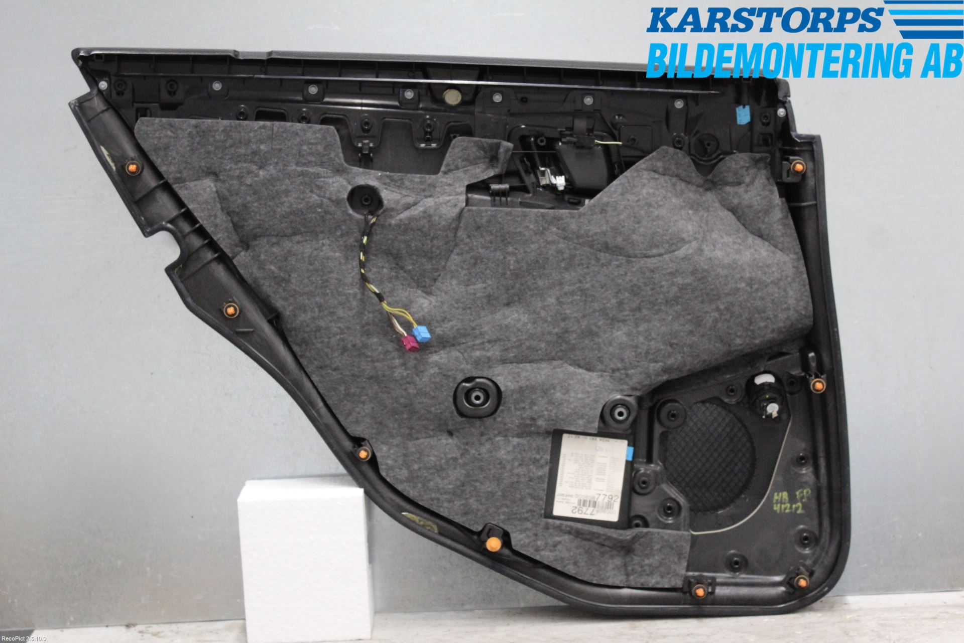 Mercedes-Benz MB E-KLASS (W212) 09-16 Dörrklädsel Hö