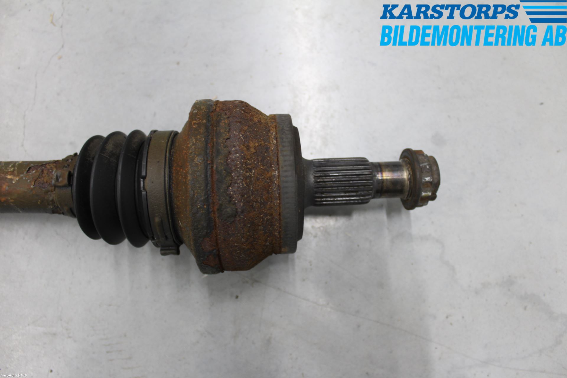 Mercedes-Benz MB E-KLASS (W212) 09-16 Drivaxel Bak Höger