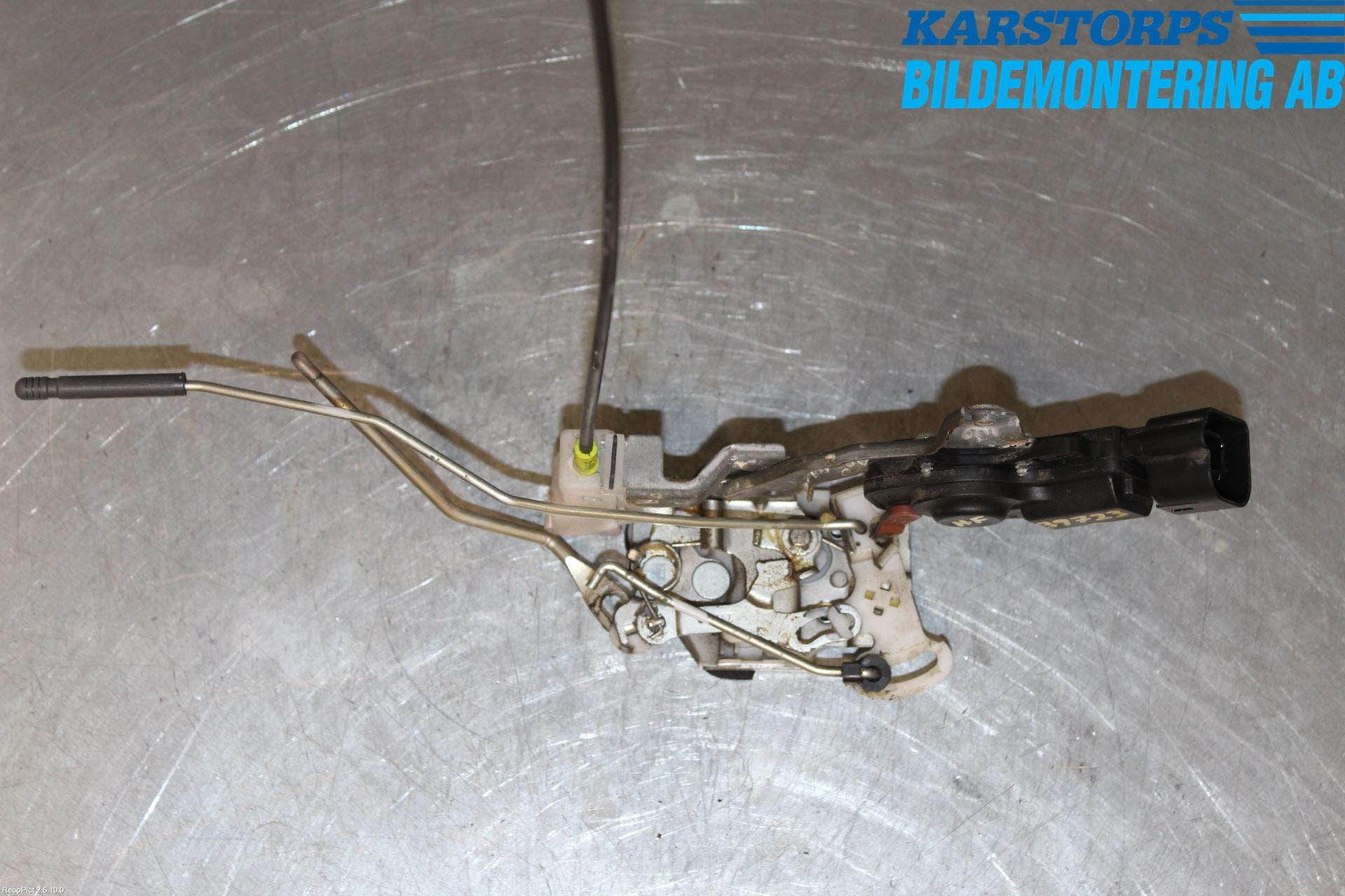 Toyota AYGO 06-14 Låskista-Dörrlås