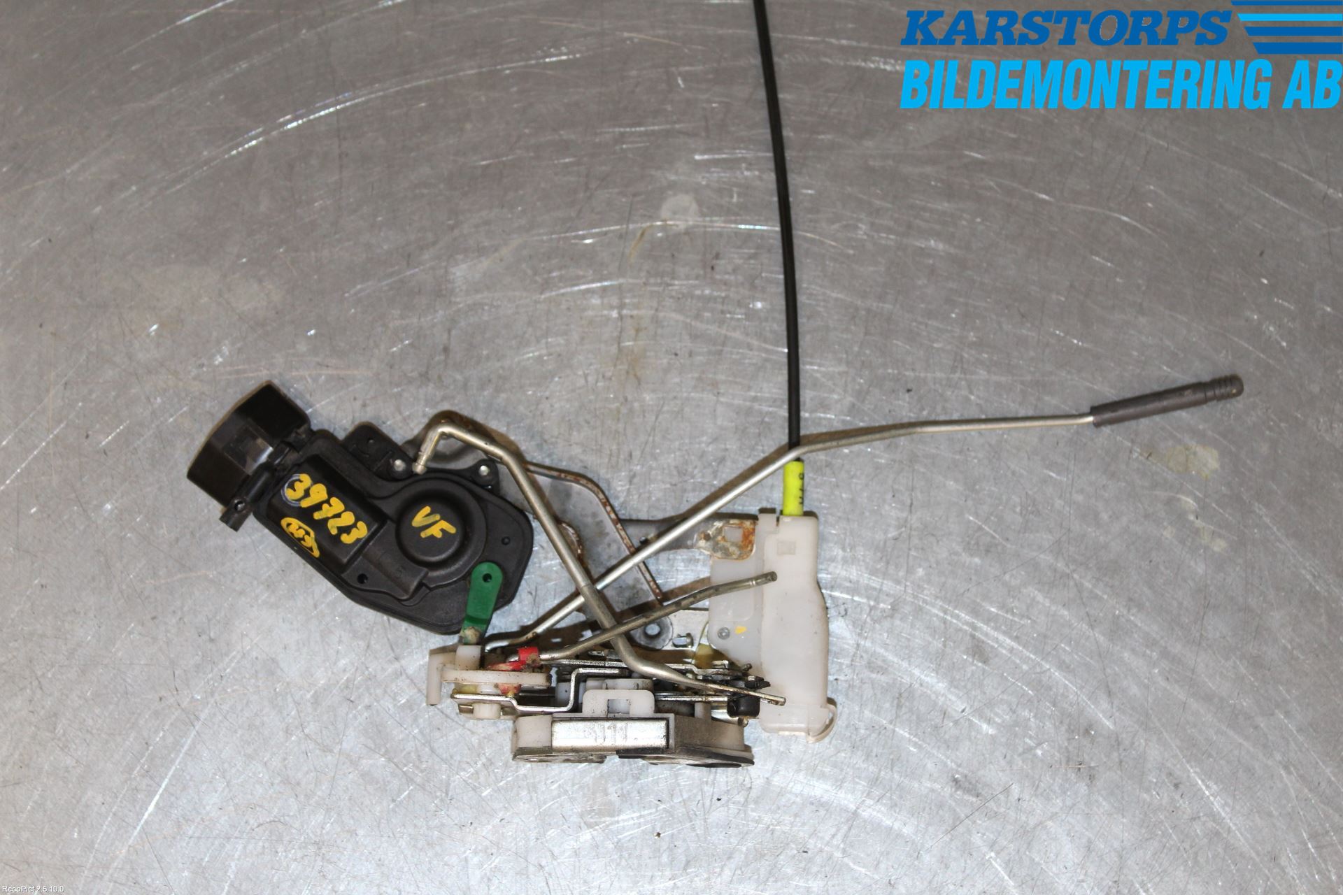 Toyota AYGO 06-14 Låskista-Dörrlås