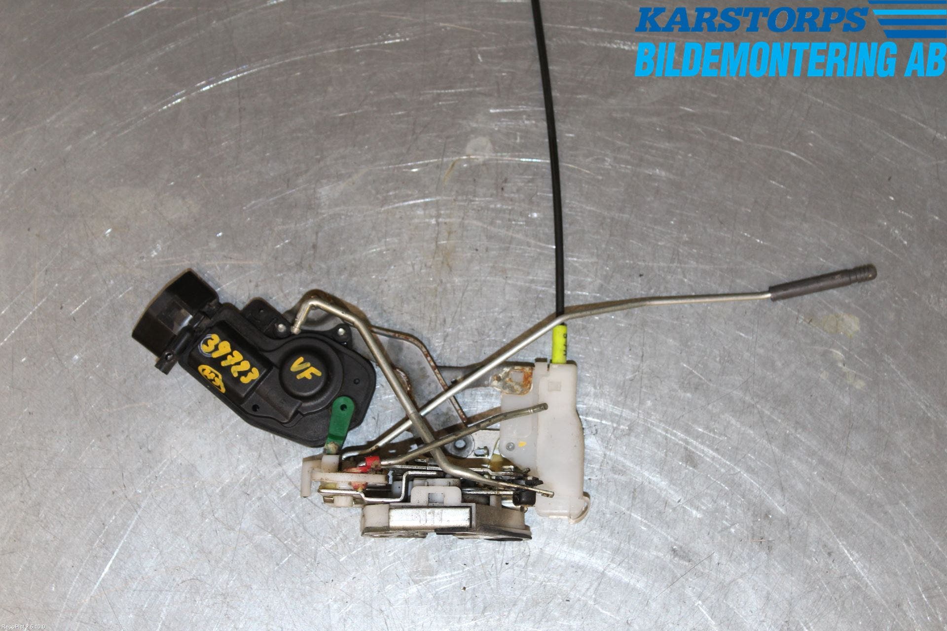 Toyota AYGO 06-14 Låskista-Dörrlås