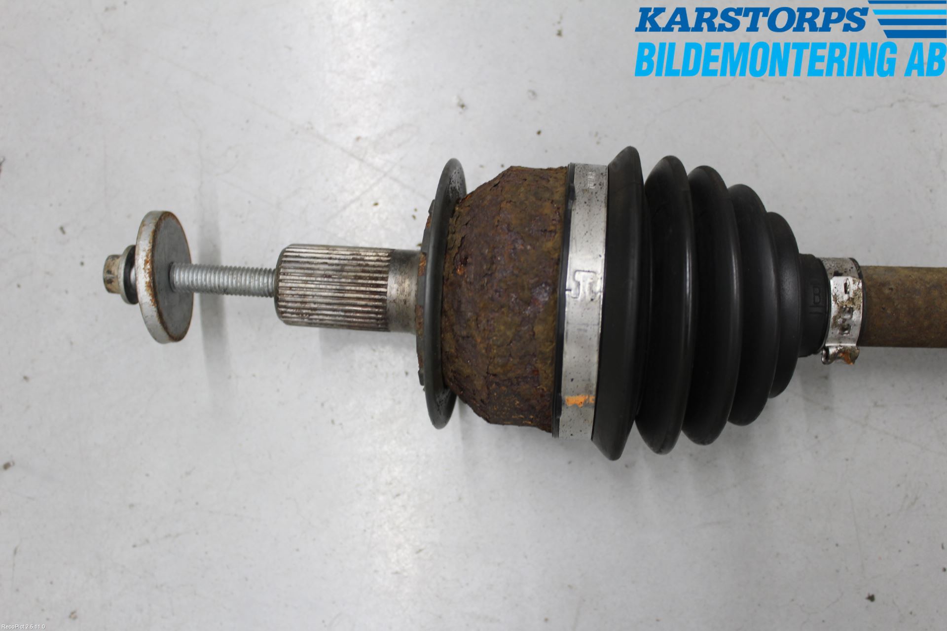 Volvo V50 08-12 Drivaxel Fram Vänster