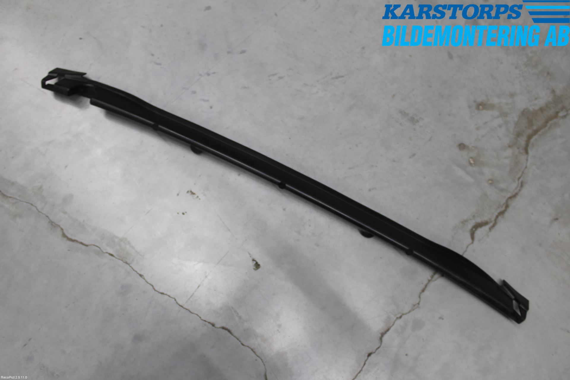 Volvo V70 08-13 Stötfsidostycke Mellanlägg