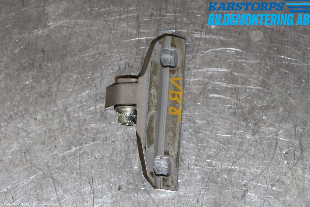 Volvo V70 08-13 Dörrgångjärn