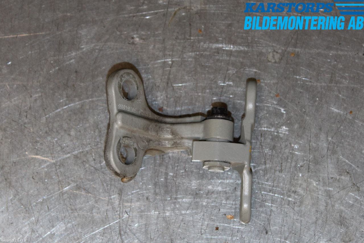 Volvo V50 08-12 Dörrgångjärn