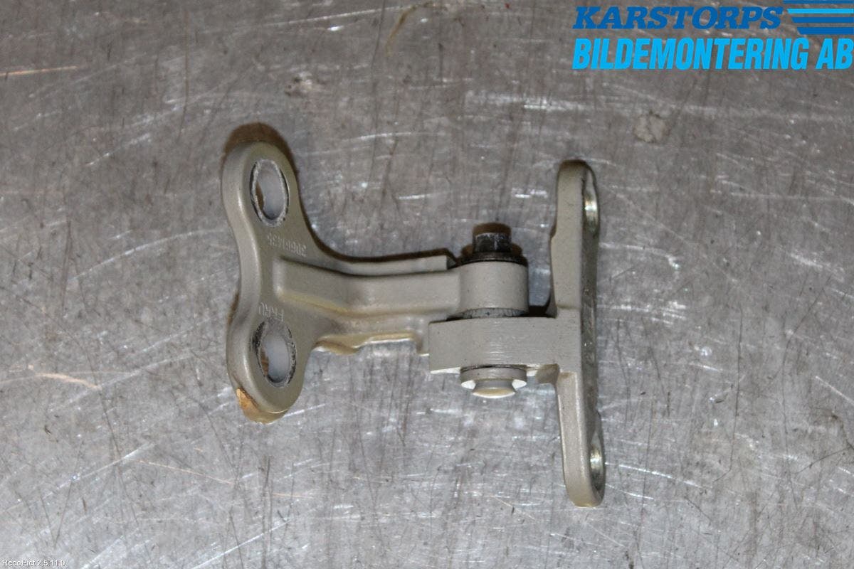 Volvo S40 04-07 Dörrgångjärn