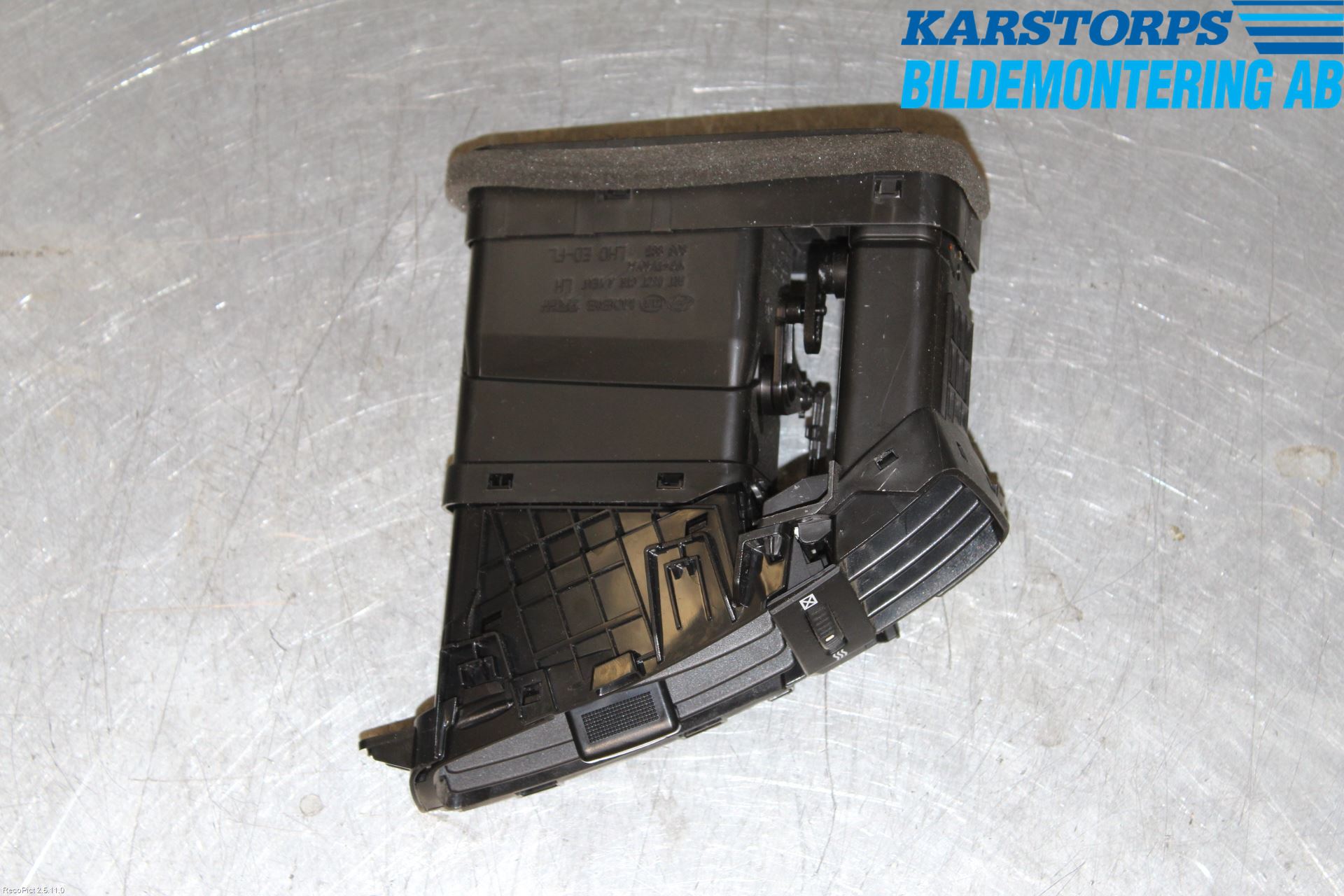 Kia CEED 06-12 Defrosterkanal-Munstycke