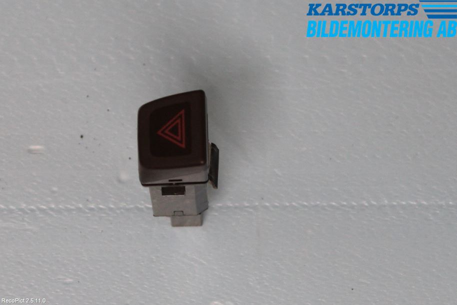 Volvo V50 08-12 Strömställare Varnings