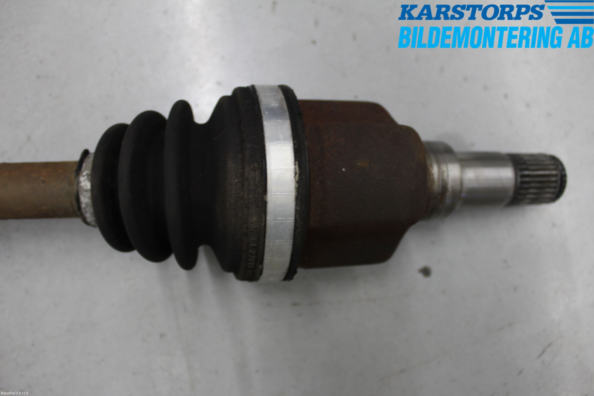 Volvo V50 08-12 Drivaxel Fram Vänster