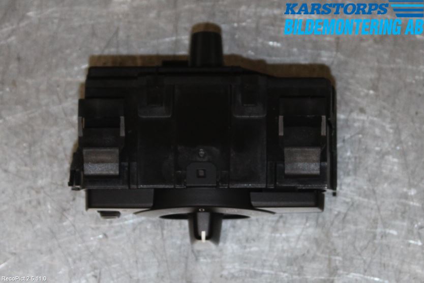 BMW 1 E87/81 5D/3D 03-11 Strömställare Ljus