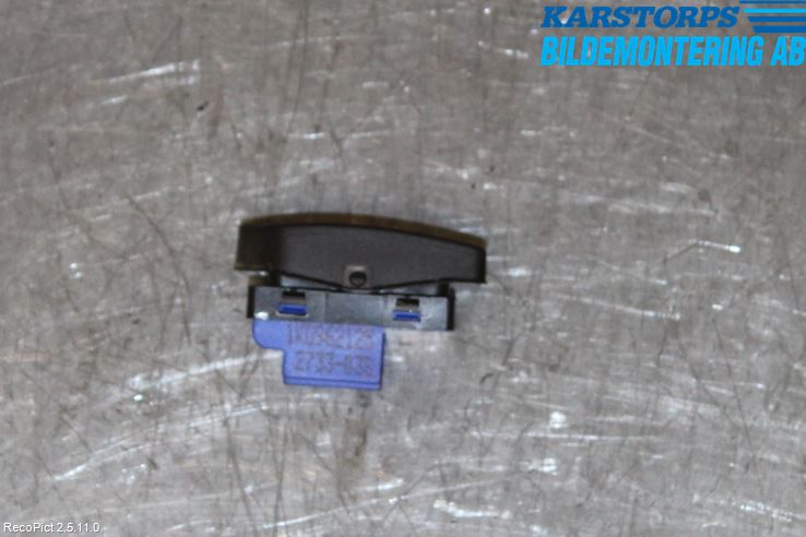 Volkswagen VW GOLF V 04-09 Strömställare Centrallås