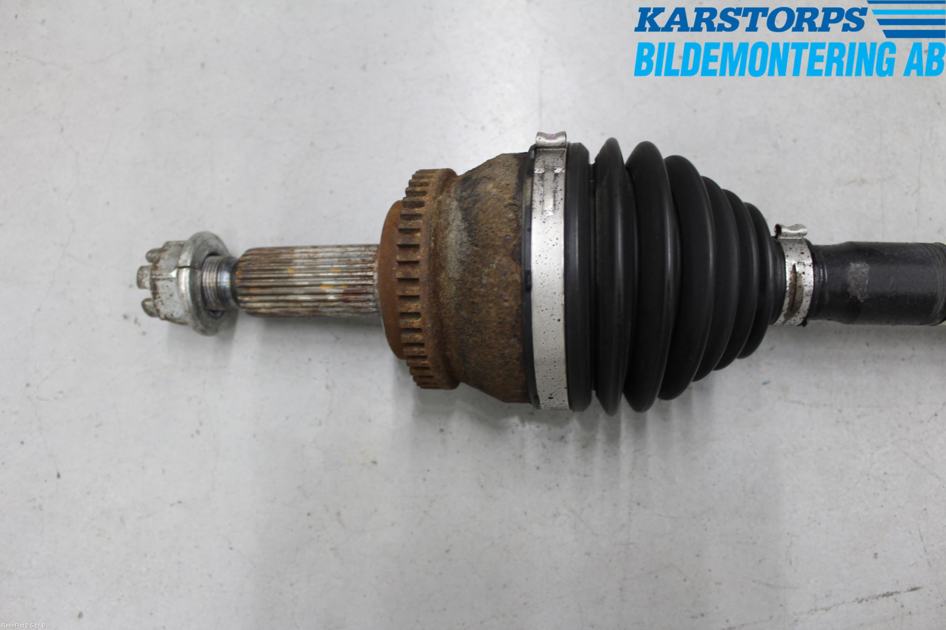Kia CEED 06-12 Drivaxel Fram Höger