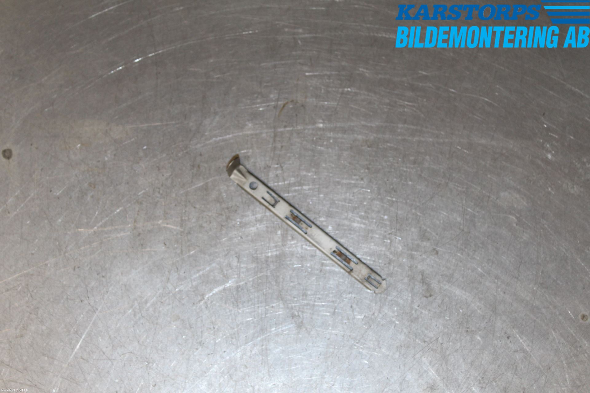 Volvo XC90 03-06 Strålkast Fästsarg