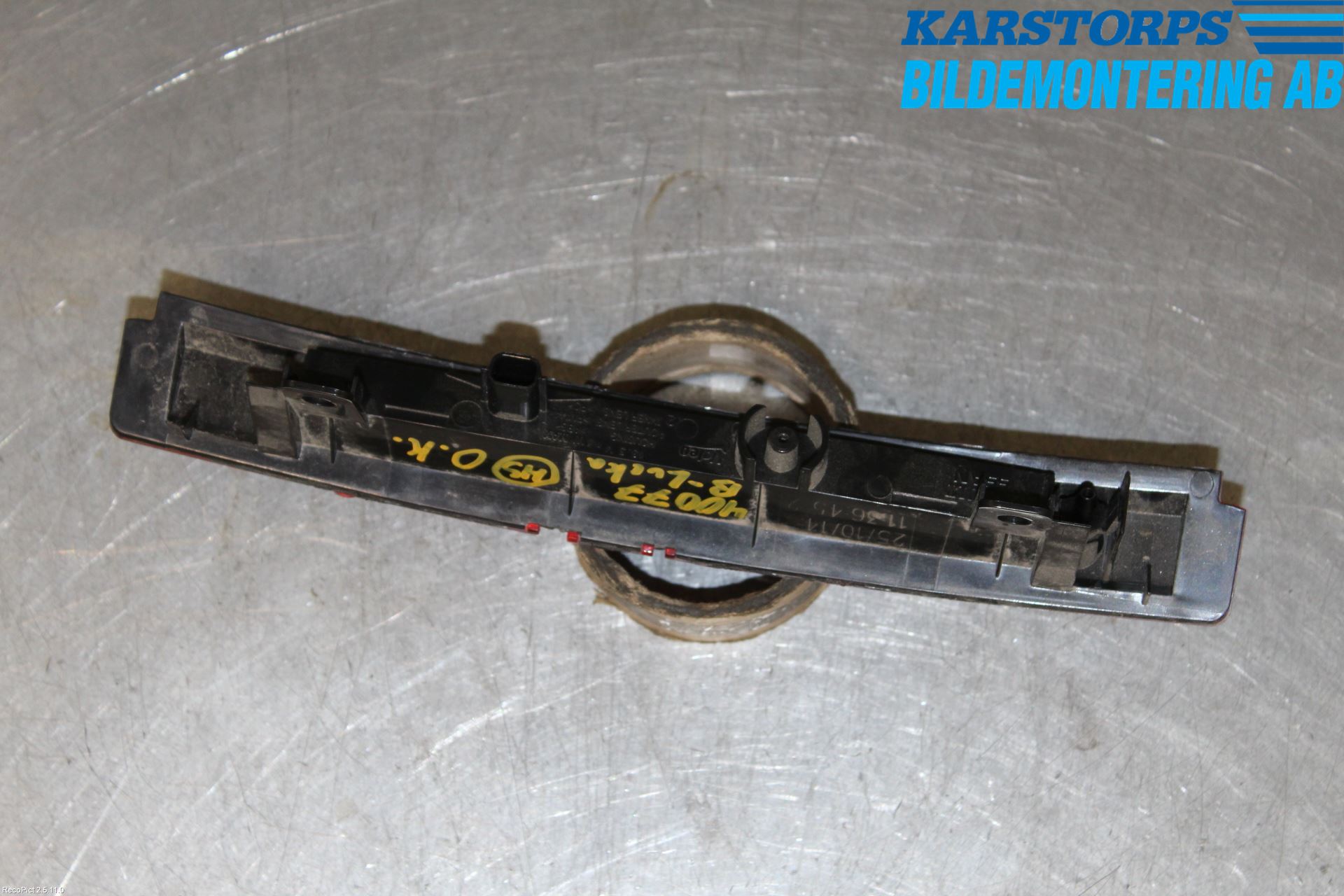 Renault CLIO IV 12-16 Bromsljus Bakruta