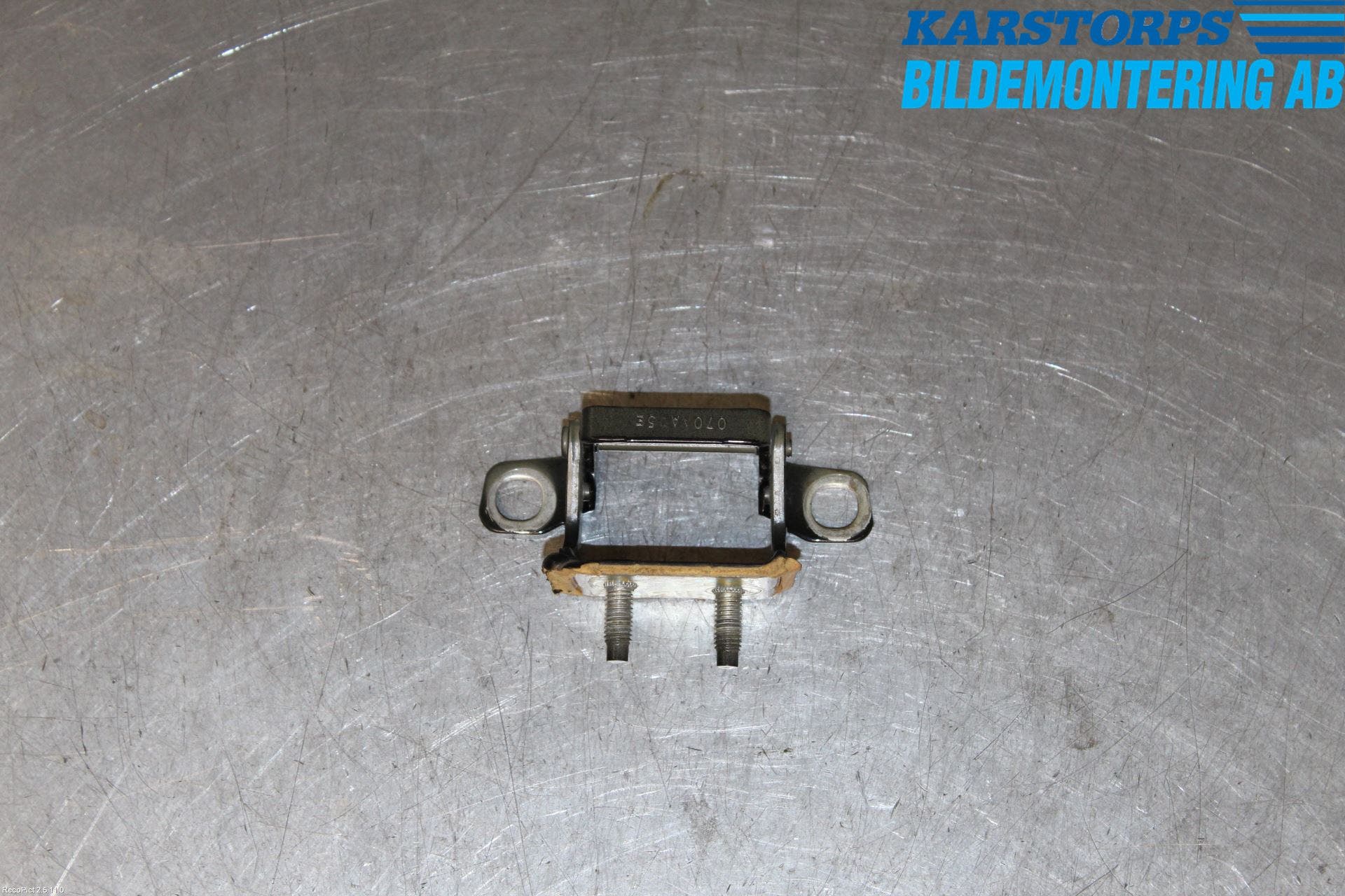 Volvo V60 14-18 Bakluckegångjärn Hö