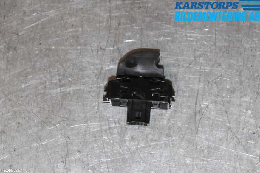 Renault MEGANE III 09-15 Strömställare Elhiss